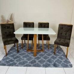 Mesa Pedro 120 Mel/Off White com Cadeiras Sophia/Capri Mel/Veludo Marrom – ART ASSENTOS + WM DECOR